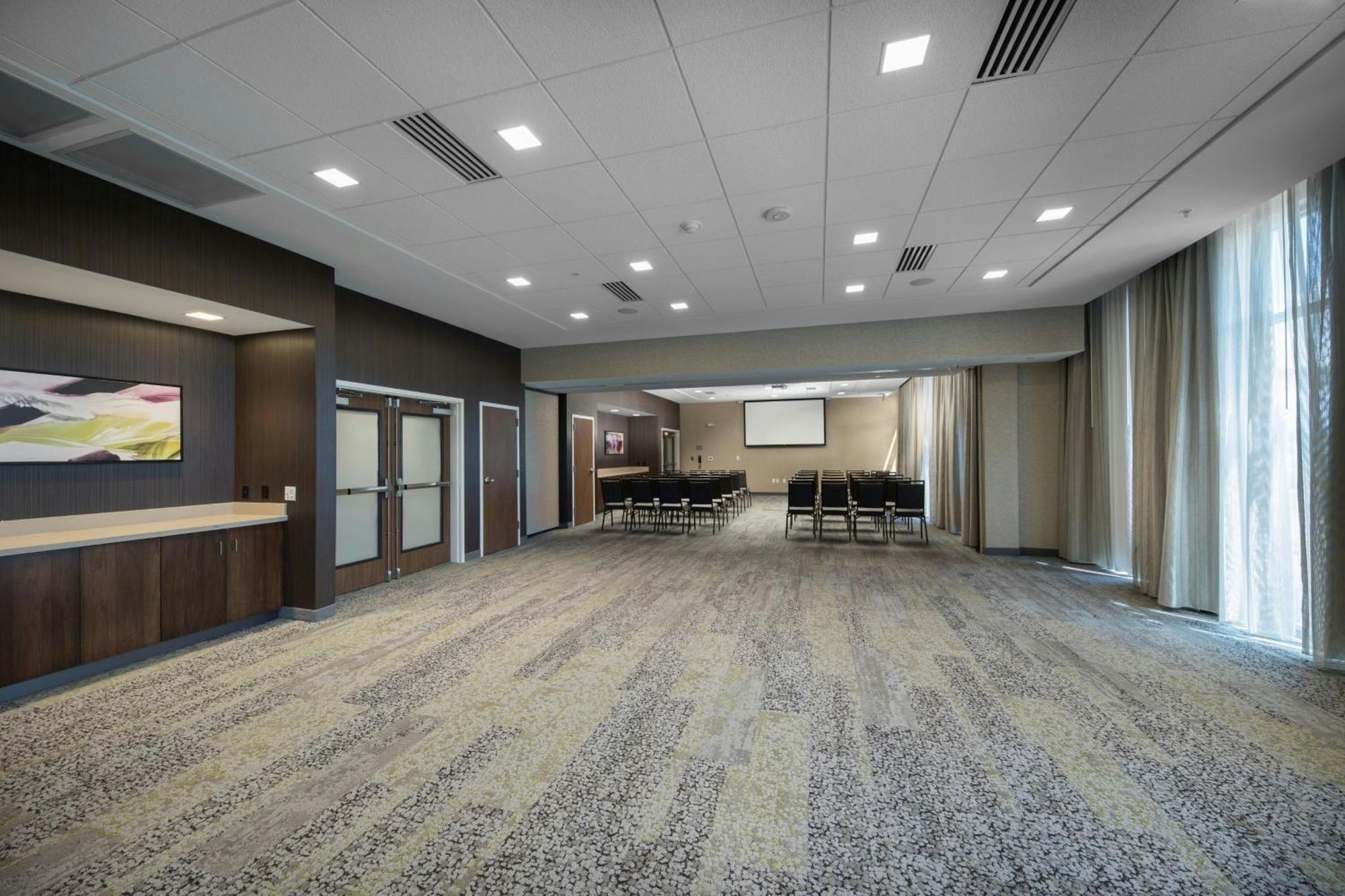 Courtyard By Marriott Расселлвилл Экстерьер фото