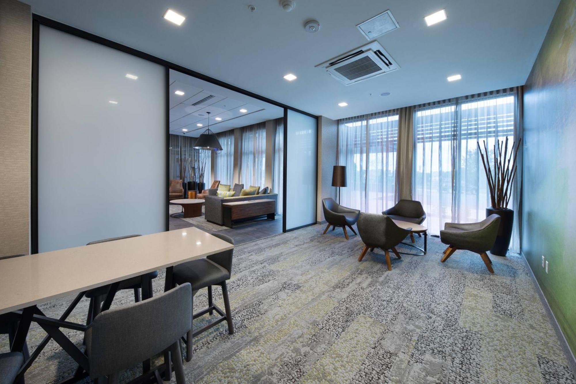 Courtyard By Marriott Расселлвилл Экстерьер фото